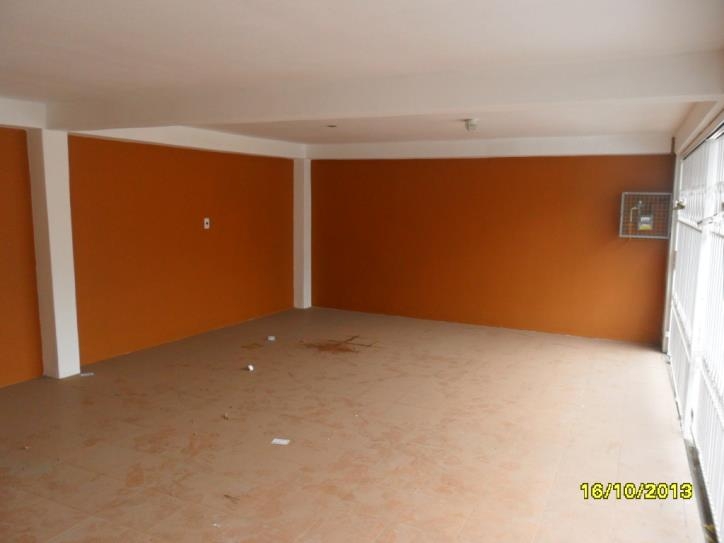 Casa à venda com 4 quartos, 200m² - Foto 28