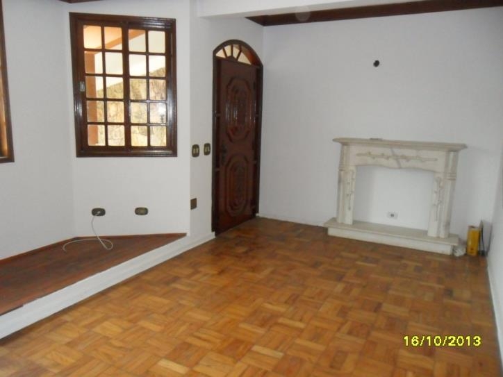 Casa à venda com 4 quartos, 200m² - Foto 4